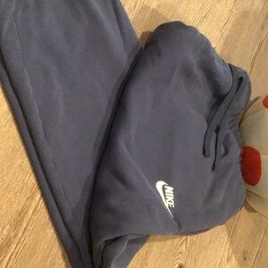 Nike Capri length sweat pant in pretty blue